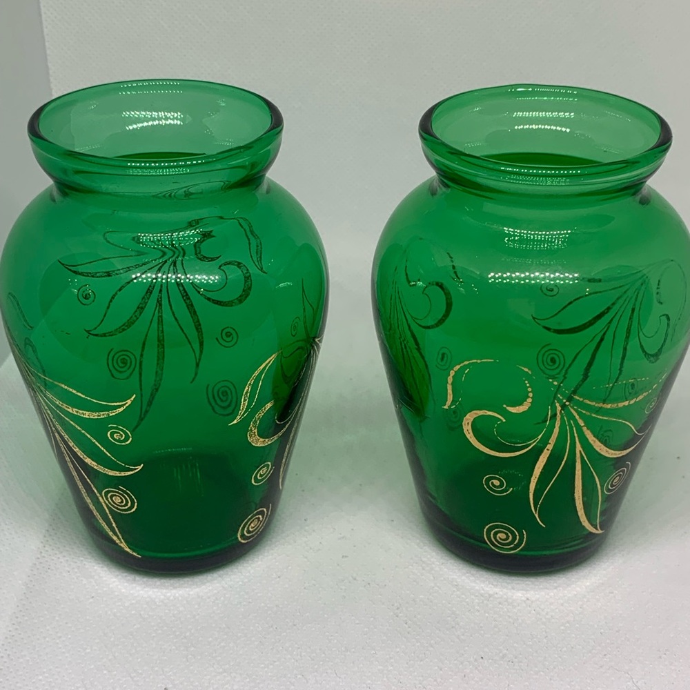 Pair of vintage 4” green glass vases